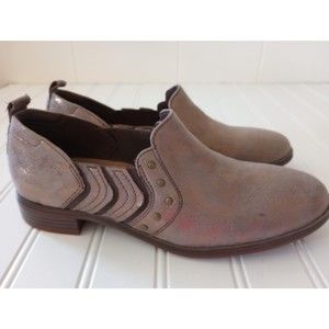 Clarks Slip On Ankle Booties Leather Low Heel Western Cowgirl Style Size 6.5